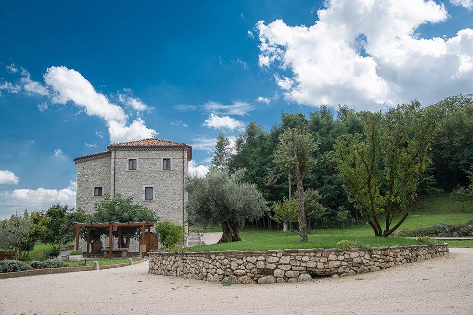 Scardalano Resort Morcone Exterior photo